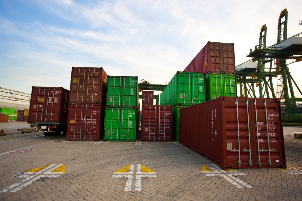 High-cube containers